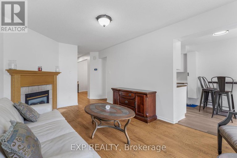 28620331/44-tobermory-crescent/morgans-grantsouth-march/ottawa/ontario/K2K3M4_15