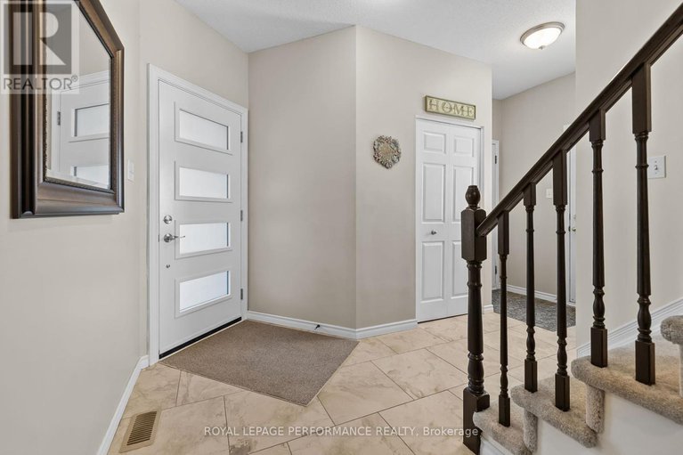 28630498/666-valin-street/fallingbrookgardenway-south/ottawa/ontario/K4A3X1_9