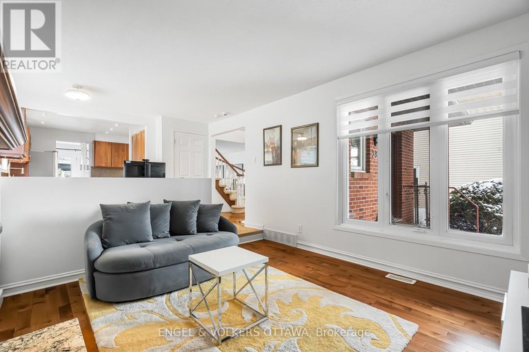 29373650/29-valley-ridge-street/borden-farmstewart-farmcarleton-heightsparkwood-hills/ottawa/ontario/K2E7W3_21