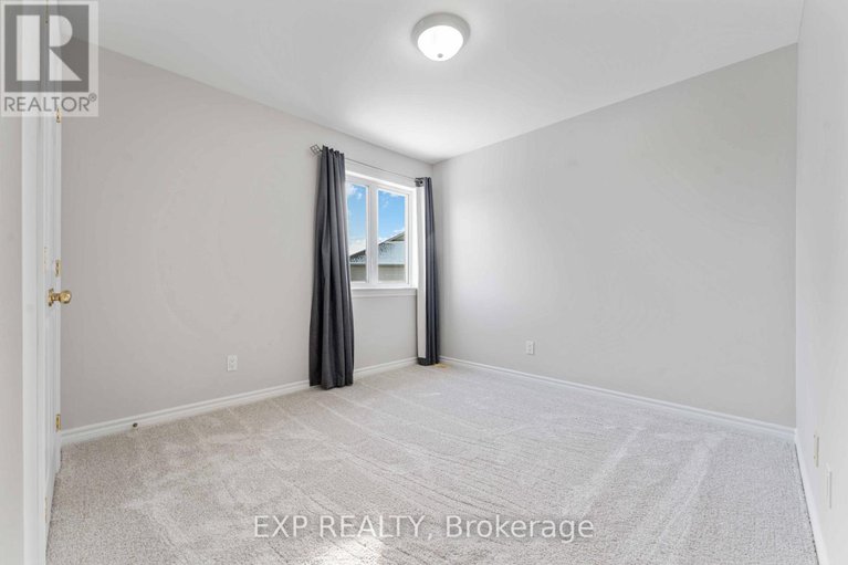 29186601/119-anfield-crescent/barrhaven-east/ottawa/ontario/K2G7B7_34