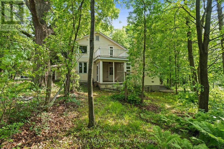 28608885/32-ryeburn-drive/riverside-southgloucester-glen/ottawa/ontario/K1V1H6_39