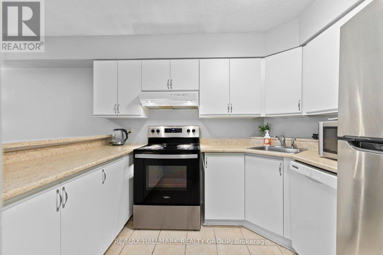 28584376/917-1025-grenon-avenue/fairfield-heights/ottawa/ontario/K2B8S5_9