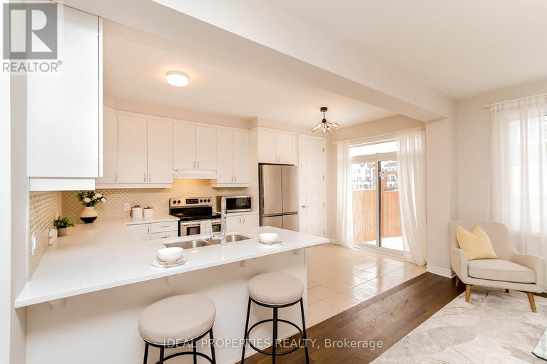 29355187/703-derreen-avenue/stittsville-north/ottawa/ontario/K2S2Z2_15