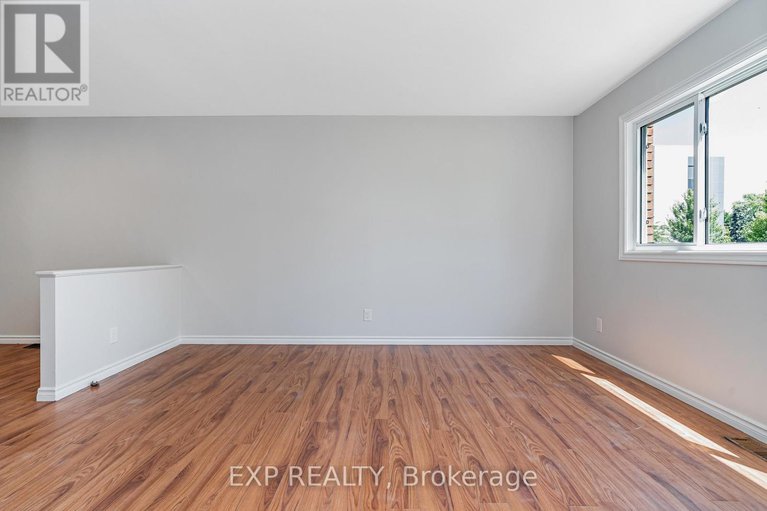 28622676/1303-coldrey-avenue/carlington/ottawa/ontario/K1Z7P6_7