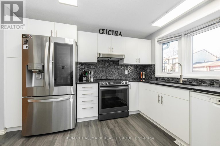 29126203/1803-lamoureux-drive/queenswood-heights-south/ottawa/ontario/K1E2H3_8