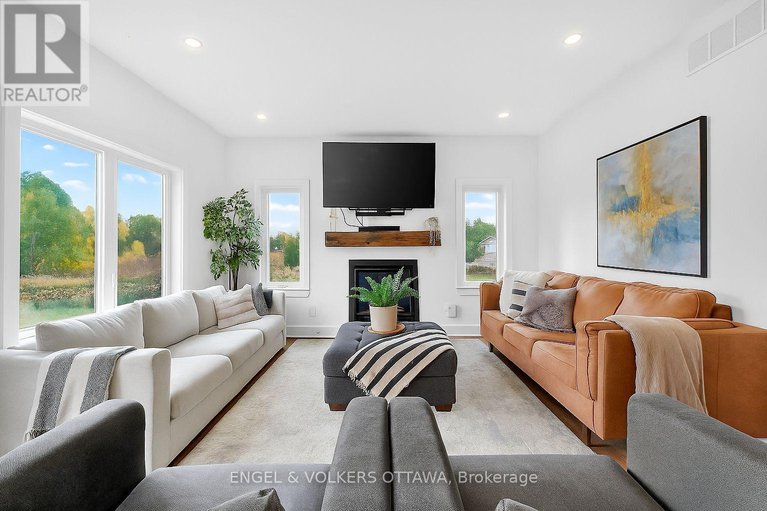 29060729/57-paul-a-bertrand-drive/mcnabbraeside-twps/mcnabbraeside/ontario/K7S3G8_16