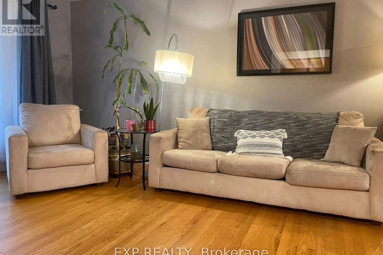 28902925/5-johanna-street/almonte/mississippi-mills/ontario/K0A1A0_5