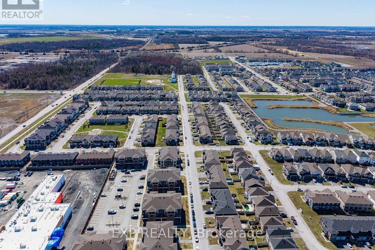 29625969/215-merak-way/half-moon-bay/ottawa/ontario/K2J6N7_33