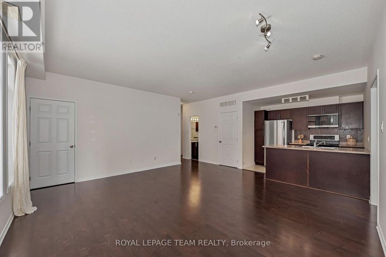 28889910/b-250-meilleur-private/vanier/ottawa/ontario/K1L0A3_4