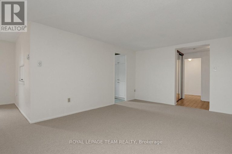 28601735/601-1356-meadowlands-drive-e/borden-farmstewart-farmcarleton-heightsparkwood-hills/ottawa/ontario/K2E6K6_6