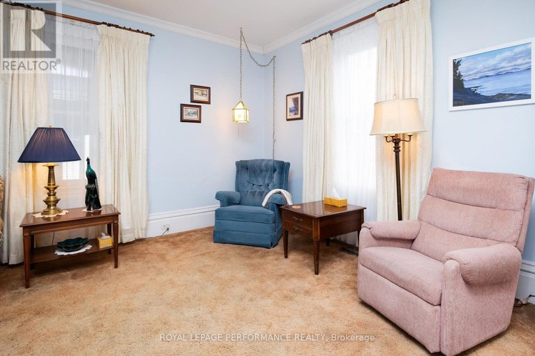 29632412/11-peter-street/maxville/north-glengarry/ontario/K0C1T0_7