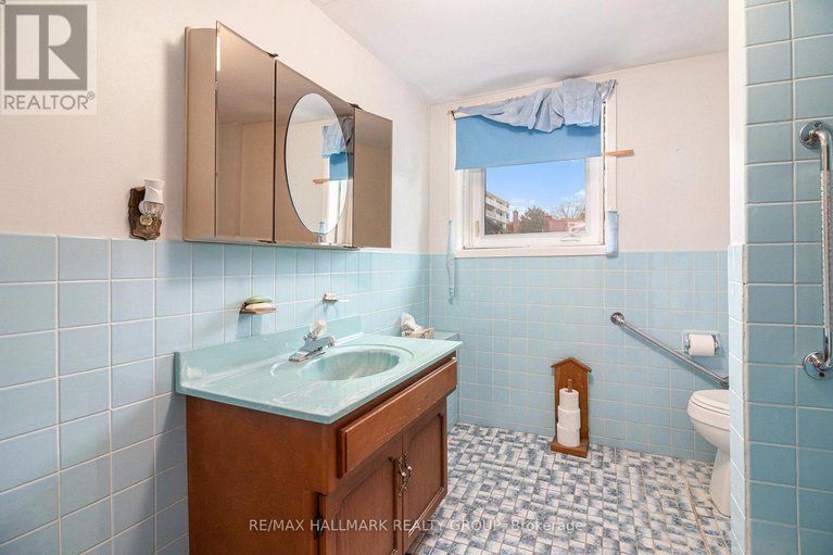 29043617/9-warren-avenue/ottawa-west/ottawa/ontario/K1Y0R9_27