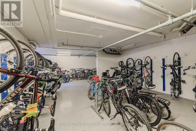 28821508/203-3099-carling-avenue/bayshore/ottawa/ontario/K2H5A6_43