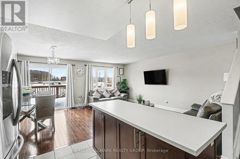 29578401/28-nathalie-street/town-of-rockland/clarence-rockland/ontario/K4K1E6_24