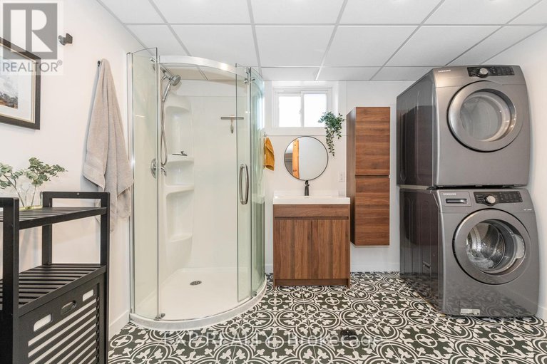 29307640/524-wolffdale-crescent/overbrookcastle-heights/ottawa/ontario/K1K1N5_38