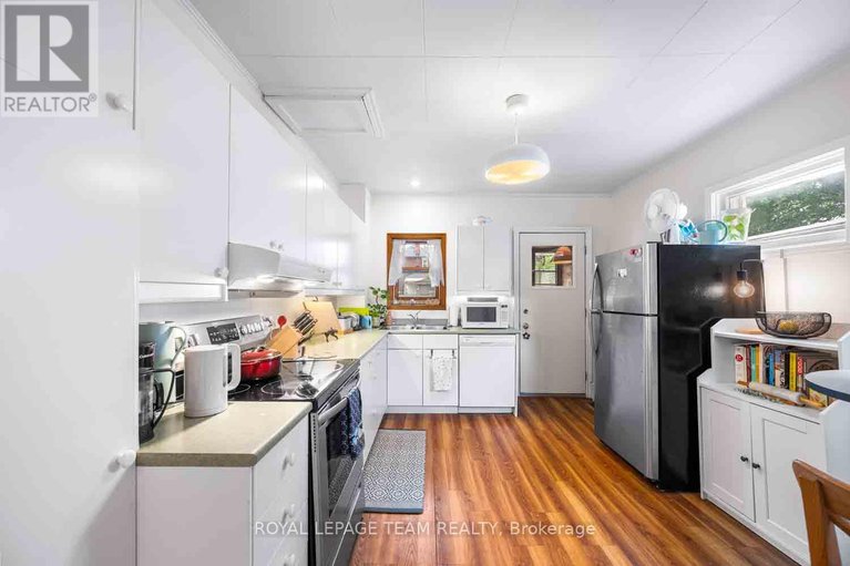 28350106/167-drummond-street/ottawa-east/ottawa/ontario/K1S1K3_17
