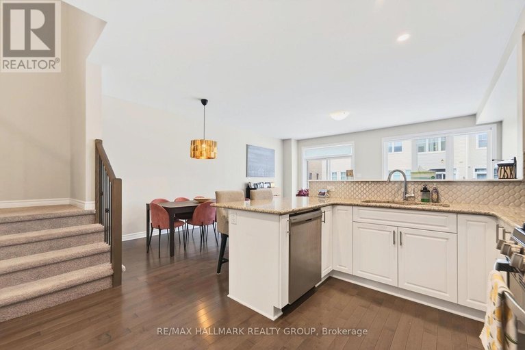 29457178/60-jardiniere-street/remainder-of-stittsville-area/ottawa/ontario/K2S2K2_17