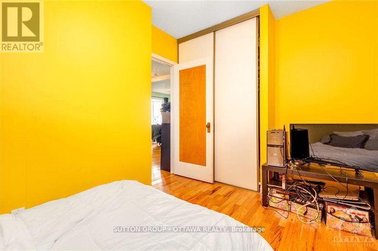 28870961/846-st-laurent-boulevard/overbrookcastle-heights/ottawa/ontario/K1K3A9_15