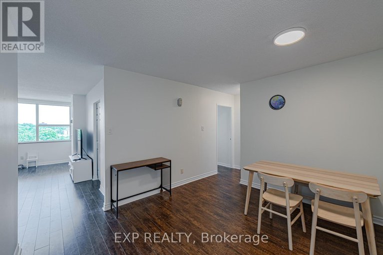 28557945/1111-555-brittany-drive/viscount-alexander-park/ottawa/ontario/K1K4C5_23