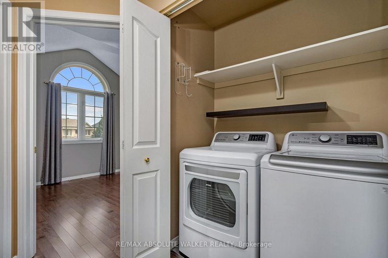 29213954/321-upcountry-drive/stittsville-south/ottawa/ontario/K2S2H6_21