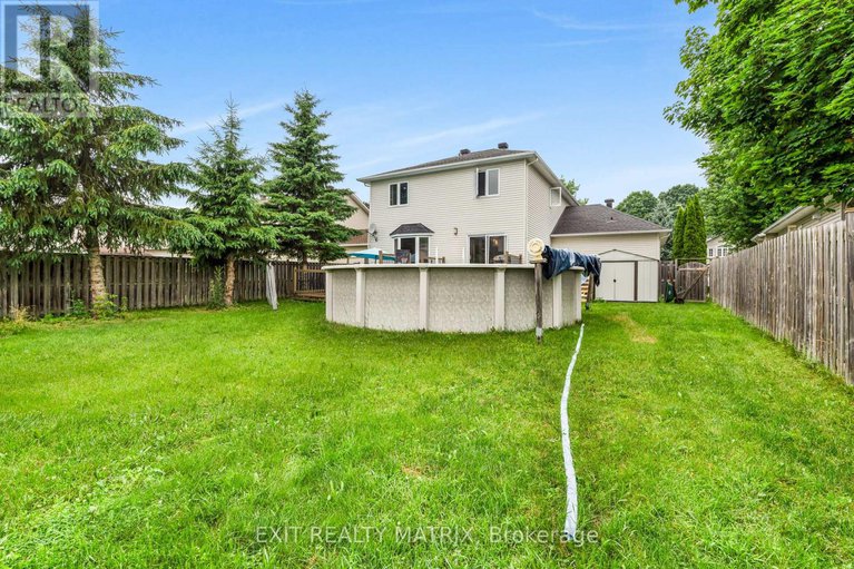 28580585/67-renoir-drive/embrun/russell/ontario/K0A1W0_30