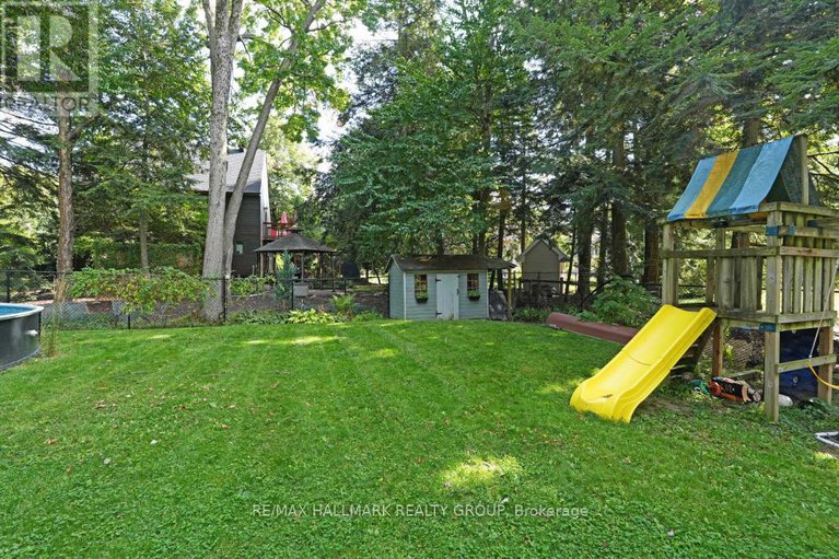 28857388/5498-edgewater-drive/manotick-east-to-manotick-station/ottawa/ontario/K4M1B4_33