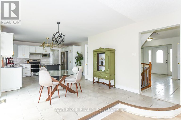 28143902/1467-spartan-grove-street-e/greely/ottawa/ontario/K4P1G1_15