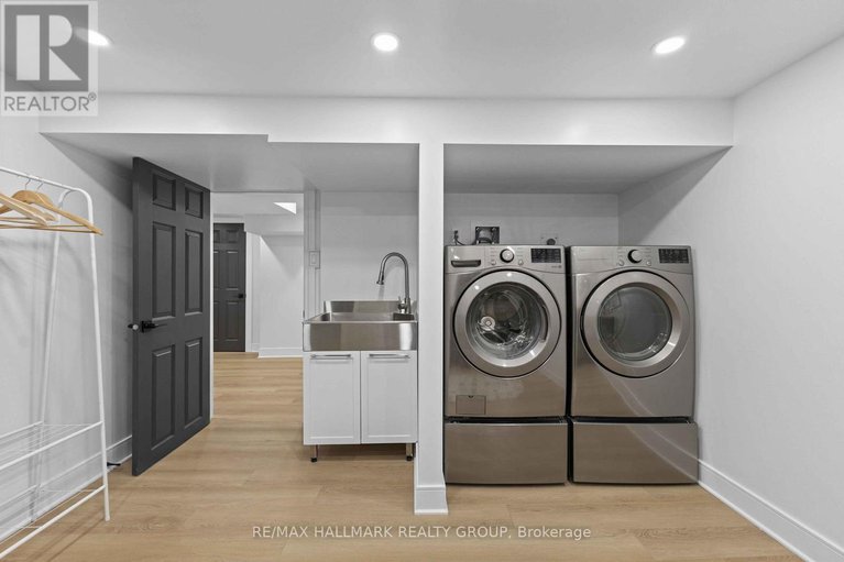 29102044/2186-lenester-avenue/mckellar-heightsglabar-park/ottawa/ontario/K2A1L4_31