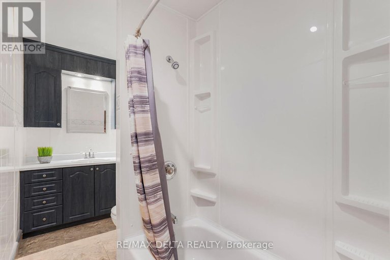 28603214/3871-champlain-street/clarencerockland-twp/clarence-rockland/ontario/K0A1E0_18
