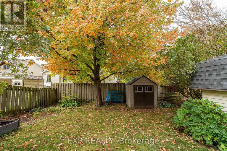 28989665/22-rickey-place/glencairnhazeldean/ottawa/ontario/K2L2E3_39