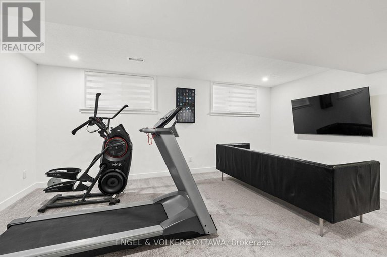 29090906/1047-hydrangea-avenue/riverside-southgloucester-glen/ottawa/ontario/K4M0L5_35