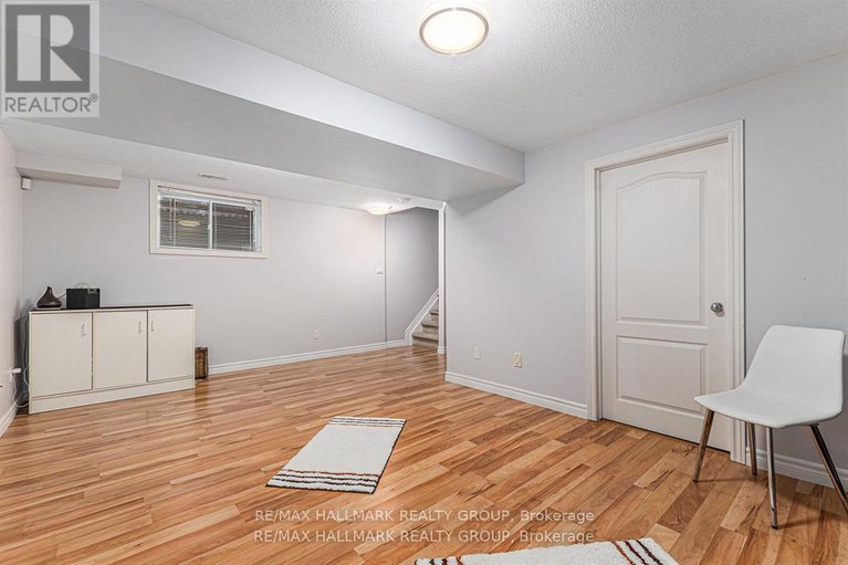 29053447/4220-kelly-farm-drive/blossom-parkkemp-parkfindlay-creek/ottawa/ontario/K1T0A5_26