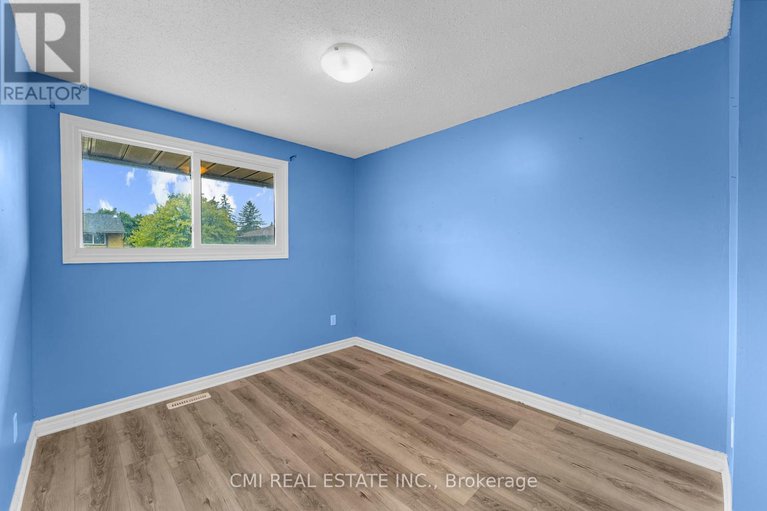 28790260/99-2570-southvale-crescent/sheffield-glenindustrial-park/ottawa/ontario/K1B5B7_16