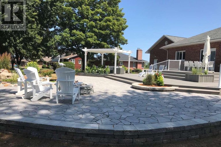 29310855/36-elizabeth-drive/iroquois/south-dundas/ontario/K0E1K0_9