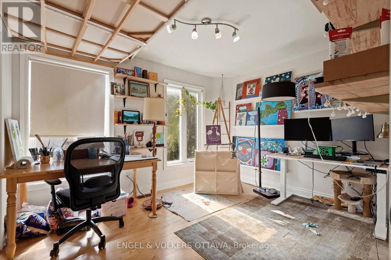 28933674/a-b-116-cambridge-street-n/west-centre-town/ottawa/ontario/K1R7A7_16