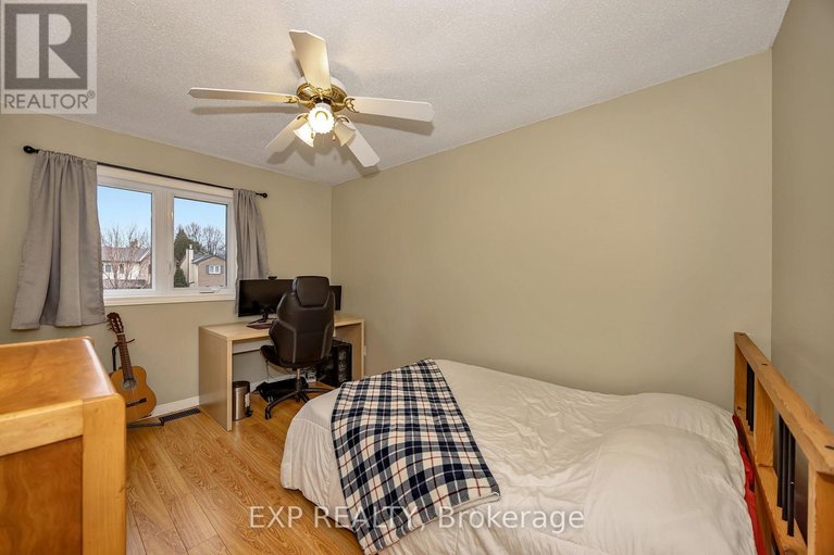 29607675/63-victor-street/stittsville-central/ottawa/ontario/K2S1H8_26