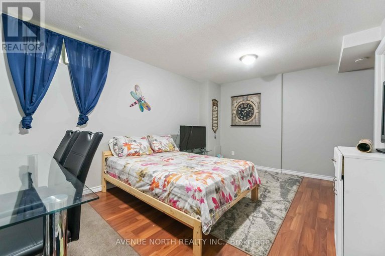 29144847/32-1741-lamoureux-drive/queenswood-heights-south/ottawa/ontario/K1E2N3_25