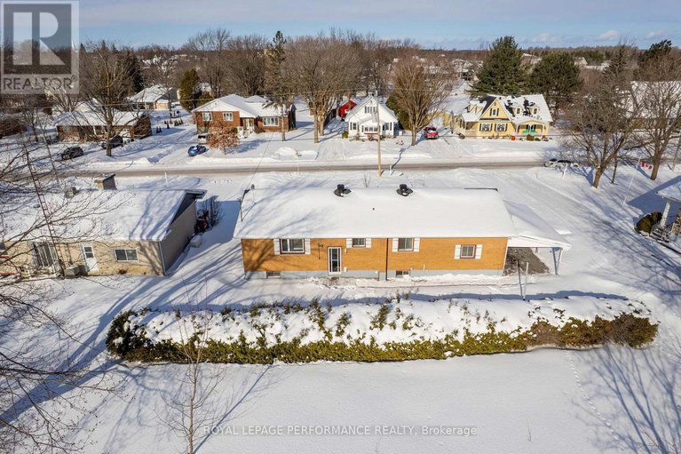 29291947/164-mccormick-road/alexandria/north-glengarry/ontario/K0C1A0_32