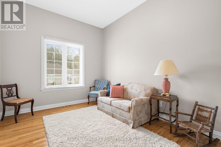 29513406/5-countryside-green/cedar-hillorchard-estates/ottawa/ontario/K2R1B5_27