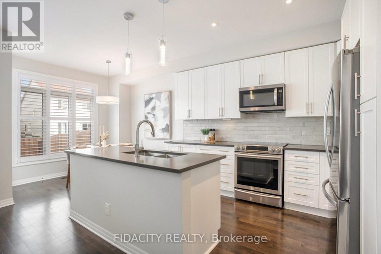 28817834/168-overberg-way/emerald-meadowstrailwest/ottawa/ontario/K2S0V8_12