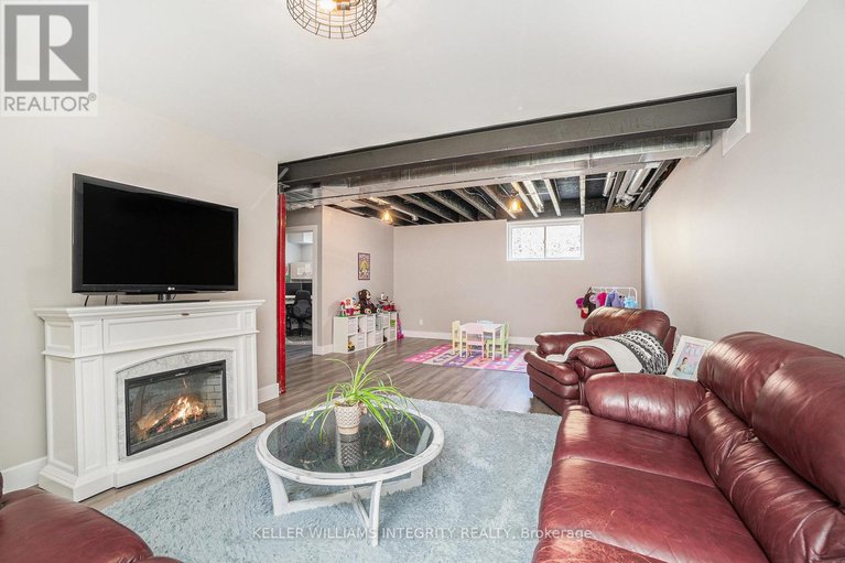 28217420/922-leslie-crain-drive/drummond-n-elmsley-drummond-twp/drummondnorth-elmsley/ontario/K7H3C3_24