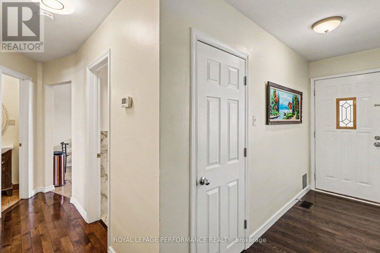 29381307/788-dickens-avenue/elmvale-acres/ottawa/ontario/K1G2X8_17