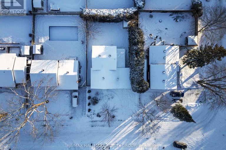 29176561/2155-monson-crescent/beacon-hill-north/ottawa/ontario/K1J6A7_34