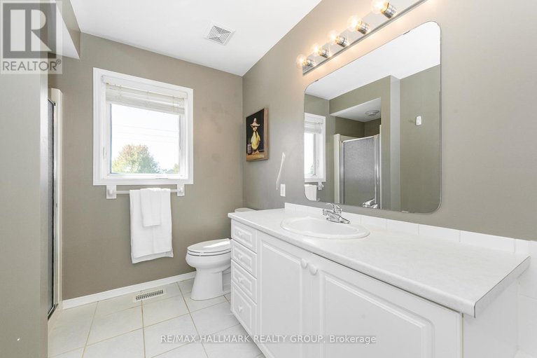 28873791/2028-boisfranc-circle/avalon-east/ottawa/ontario/K4A4Z6_22