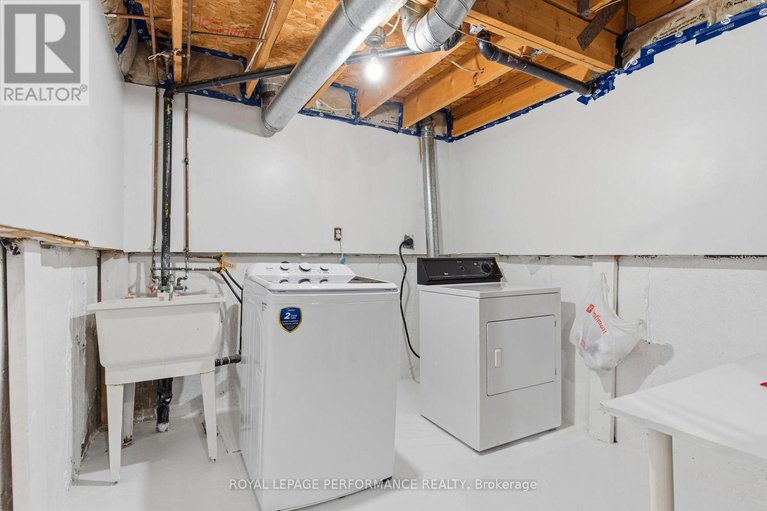 29253974/39-1140-forets-avenue/convent-glen-north/ottawa/ontario/K1C5K7_33