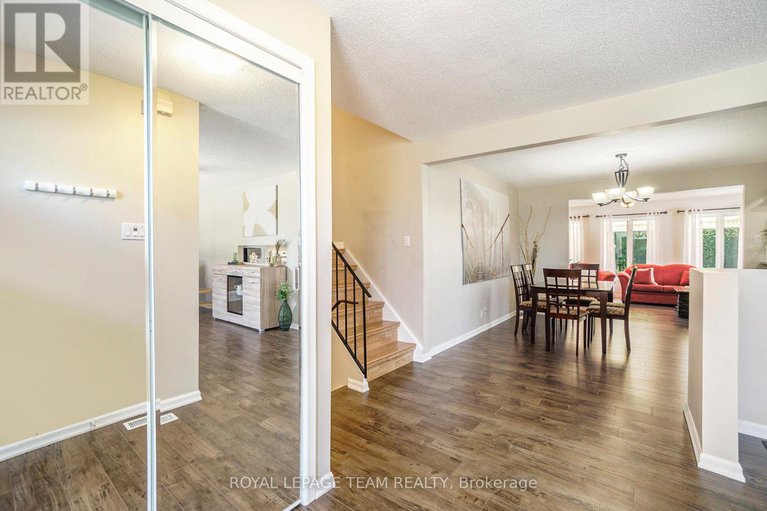 28576788/6870-edgar-brault-street/orleanssunridge/ottawa/ontario/K1C1L7_6