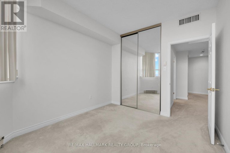 28921400/2204-1480-riverside-drive/riverview-park/ottawa/ontario/K1G5H2_31