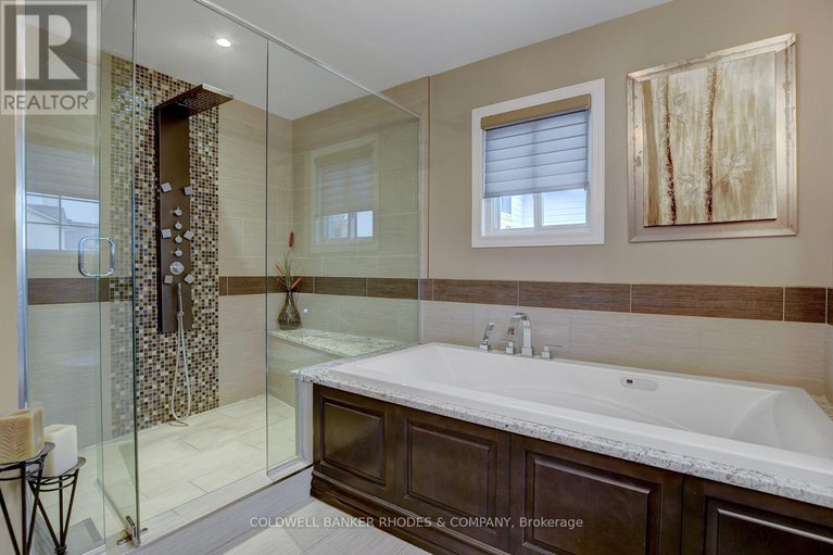 29023434/12-bramblegrove-crescent/hunt-club-parkgreenboro/ottawa/ontario/K1T3G3_26