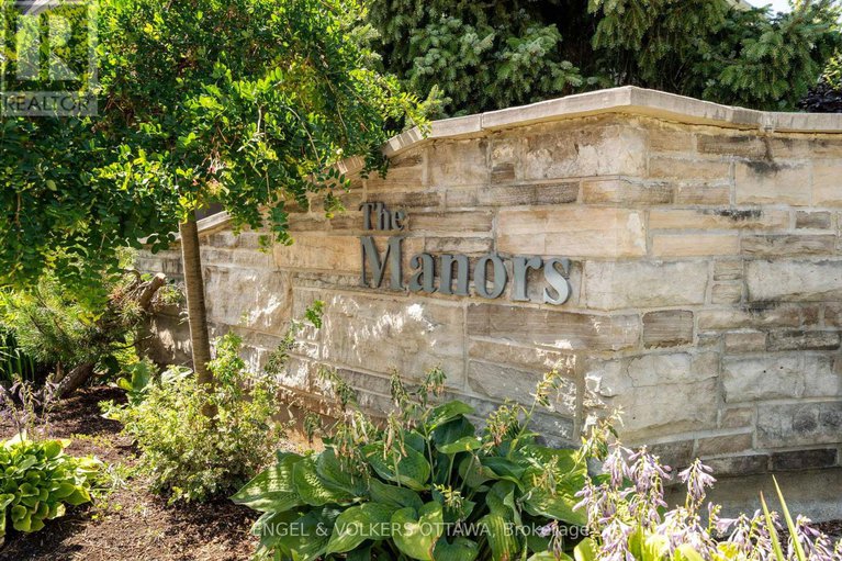 28655114/120-manorhill-private/urbandale-acres/ottawa/ontario/K1H2J4_43