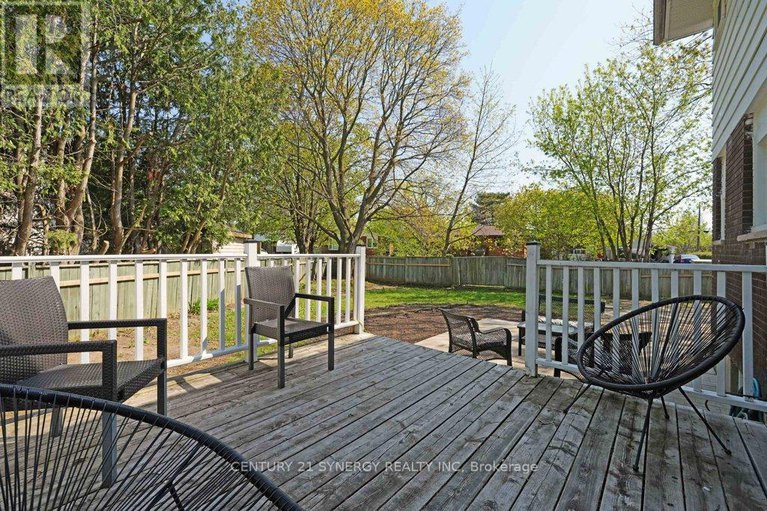 28306161/2522-needham-crescent/brookfield-gardens/ottawa/ontario/K1V6K2_26
